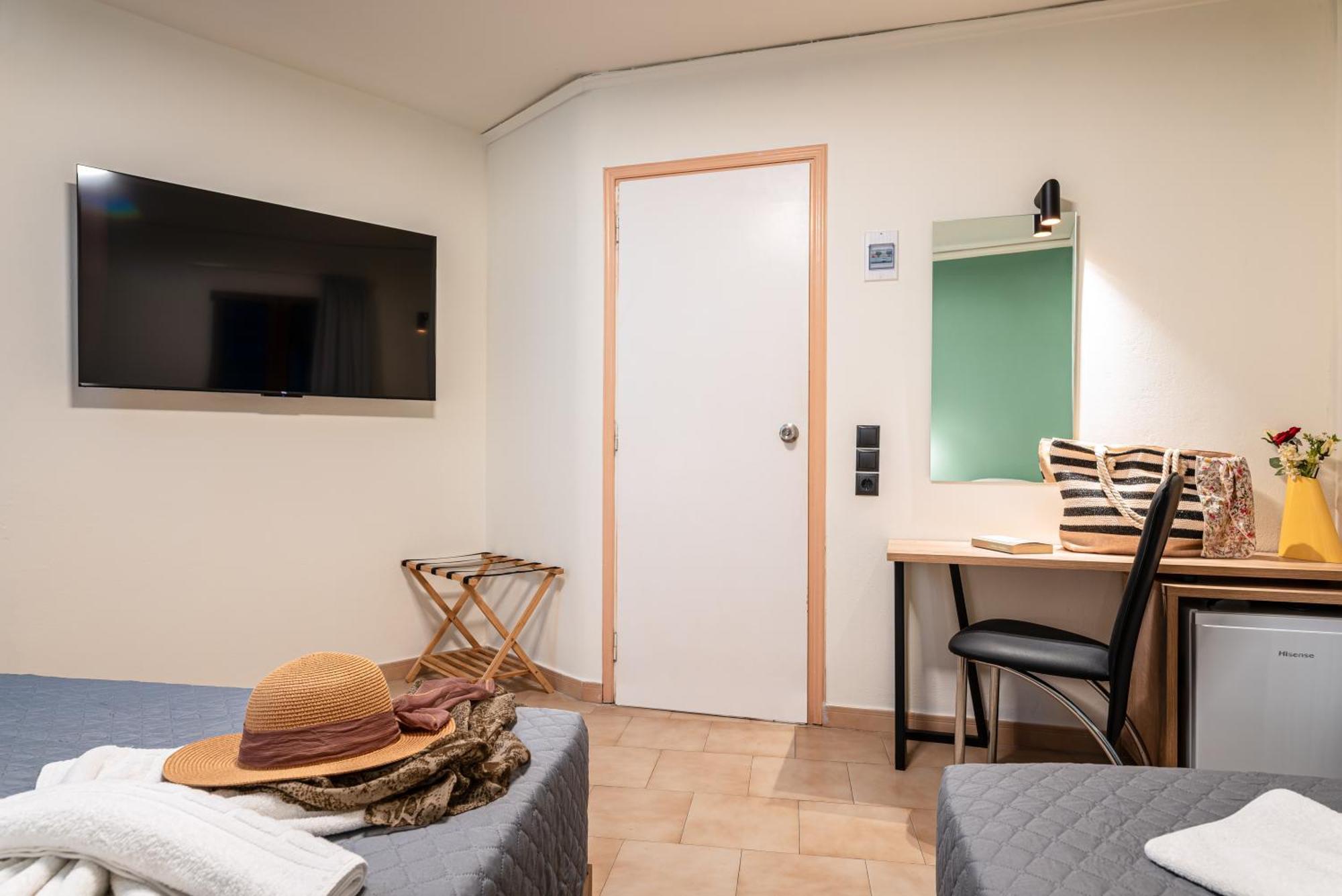 Emily Hotel Agia Paraskevi  Екстериор снимка