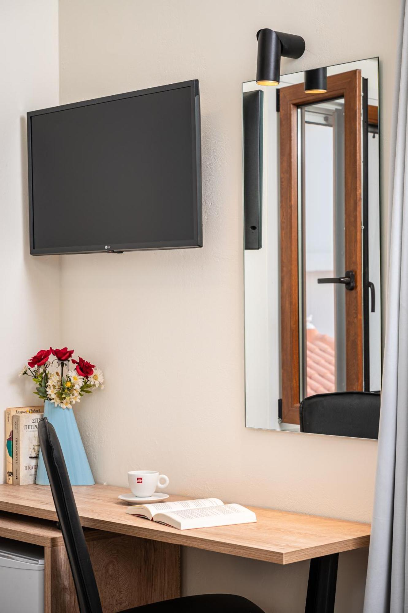 Emily Hotel Agia Paraskevi  Екстериор снимка
